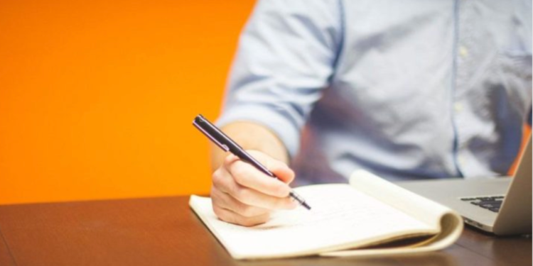 I titoli accademici nel CV: gli aspetti da conoscere