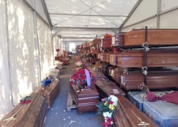 https://www.ansa.it/sicilia/notizie/2021/01/21/cimiteri-700-bare-in-attesa-tensostruttura-a-palermo_b819d090-474f-4f73-9475-9107d8613d13.html