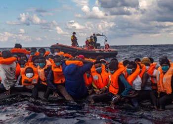 Open Arms, con oltre 200 migranti rotta verso Porto Empedocle