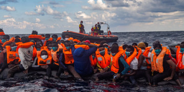 Open Arms, con oltre 200 migranti rotta verso Porto Empedocle