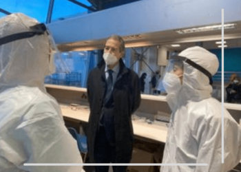 Covid, è boom di contagi- urlo