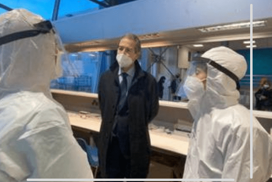 Covid, è boom di contagi- urlo