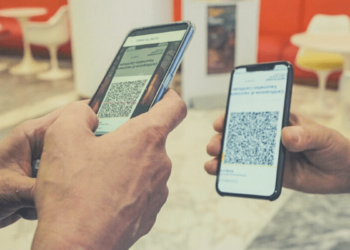 Custode altera green pass - urlo