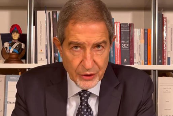 Musumeci azzera la giunta - urlo