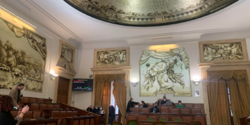 Consiglio comunale Catania, tra selfie e polemiche si parla di Pnrr