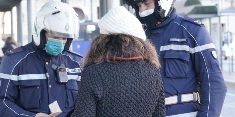 Obbligo super Green Pass per i lavoratori dai 50 anni