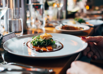 Food Pairing: il cibo incontra l’alcool. Gli abbinamenti più insoliti e gustosi