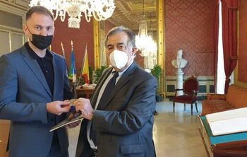 Palermo: targa al direttore commerciale dell’aeroporto di Odessa