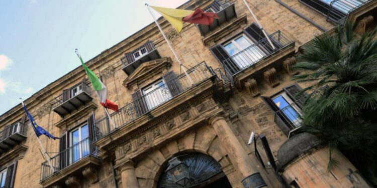 Covid, in arrivo 20 milioni per 102 comuni siciliani 