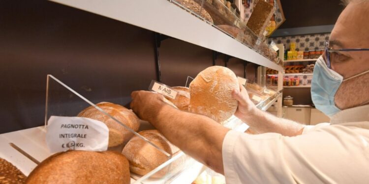Pane e pasta in aumento