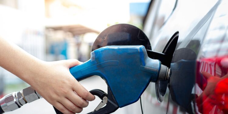 Con l’accisa mobile quanto si risparmia sul prezzo del carburante