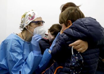 Arriva il vaccino antinfluenzale spray per i bambini