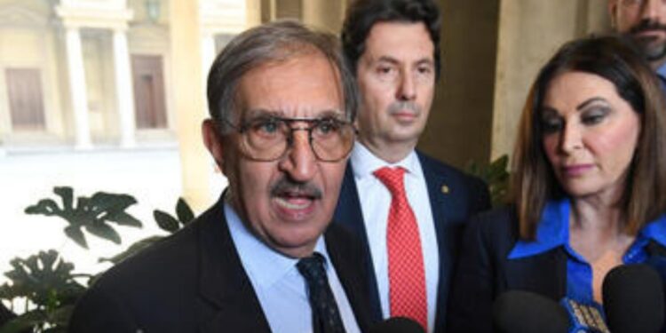 La Russa :”nessun ultimatum siamo impegnati nella conferenza di Fdl a Milano”