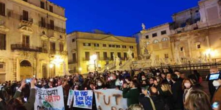 La vertenza Covisian ed ex Almaviva fa tappa a Roma