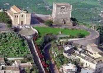 A Paternò tre uomini e una donna per la poltrona di sindaco