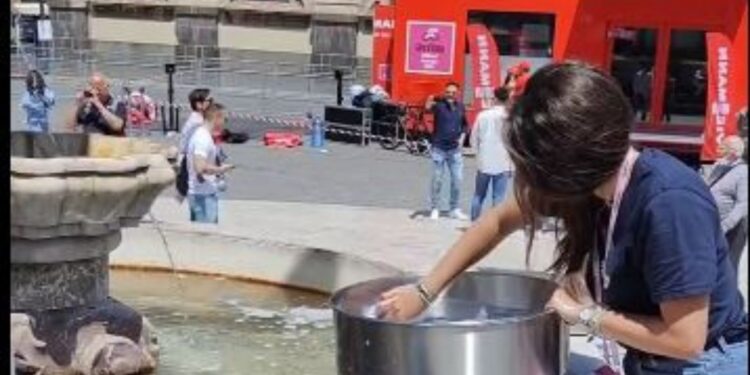 Catania: Il Giro d’Italia e la pentola lavata nella fontana