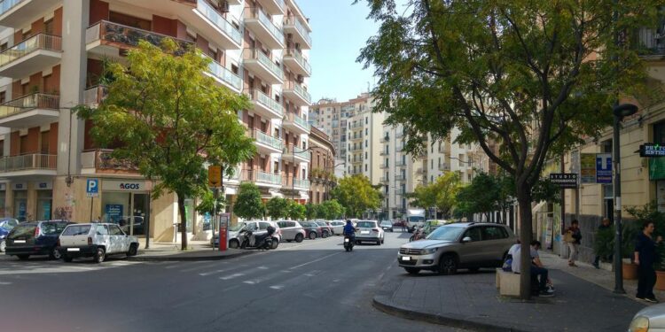 Catania: incidente in Corso delle Province. Ferita una donna