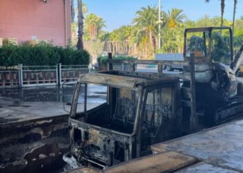 Riposto: incendio nell’azienda vivaistica Faro