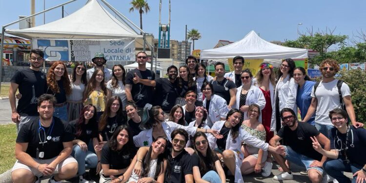 Catania: grande successo per l’iniziativa “La Salute scende in piazza”