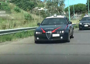 Colpi d’arma da fuoco contro un quarantenne di Gela