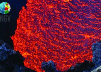 Etna: aperte tre bocche effusive a quota 1.900