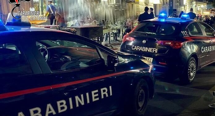 In manette 20enne catanese per ricettazione e resistenza a pubblico ufficiale
