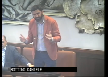 via del rotolo.politica