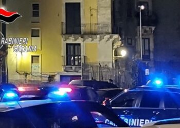 In manette 20enne catanese per ricettazione e resistenza a pubblico ufficiale