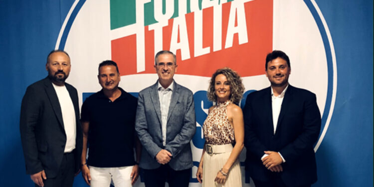 Forza Italia: due nuovi ingressi a Trecastagni