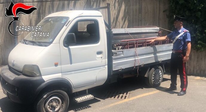 Rubano ponteggio. Arrestato 38enne catanese