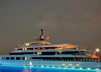 A Taormina il panfilo “Infinity” di 117 metri e del valore di 150 milioni di dollari