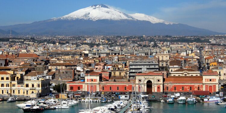 Accelera il consumo di suolo in Italia: Catania tra le città peggiori