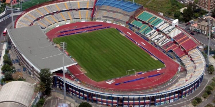 Lo stadio Massimino di Catania sarà gestito da esterni: passa la delibera
