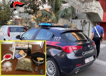 In manette un 65enne catanese: controllava lo spaccio di droga con una radiolina