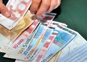 Imprenditore siciliano riceve maxi bolletta da 66 mila euro. È stato un errore