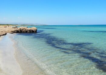 Pagano un acconto di 600 euro per affittare una casa a Noto, ma trovano la proprietaria ignara di tutto