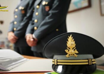 Paga cresima del figlio, meccanico e bollette con i soldi di una società di cui era il liquidatore