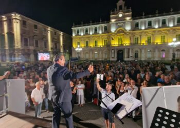 De Luca: «sblocco attività legate all’energia rinnovabile»