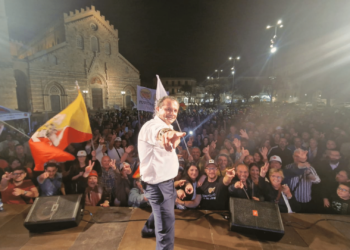 Regionali, De Luca a Messina: “La nostra è una rivolta di popolo”