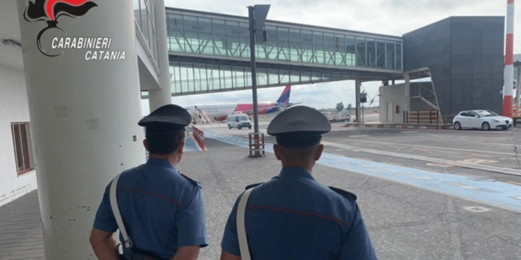 Ritornata a Catania la bambina sottratta dalla madre e portata nel Regno Unito