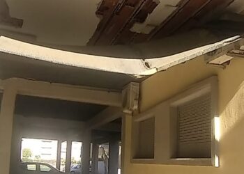 Catania: a Monte Pò la V Municipalità cade a pezzi e rischia la chiusura