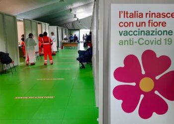 Covid: infezioni in calo