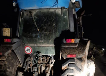 Rubano trattore comunale per scardinare cassa stazione di carburante