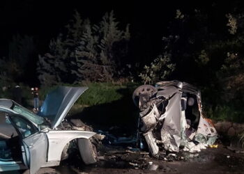 Due morti in un terribile incidente stradale