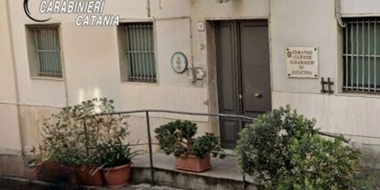 Tentava di rubare una lancia Y: arrestato 43enne