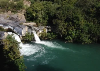 Muore egiziano di 16 anni nel fiume Alcantara