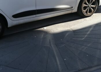 Parcheggi selvaggi nel II municipio di Catania, lunghe code e disagi