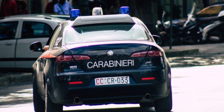 Indagati per corruzione e favoreggiamento mafioso sindaco ed ex finanziere