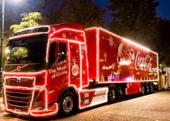 Il celebre camion Coca-Cola torna a Catania