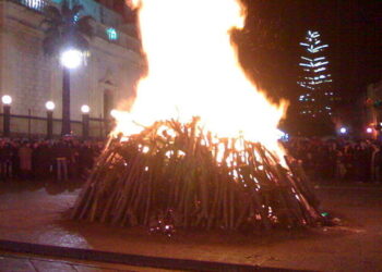 Auguri in comune e zuccu di Natale in piazza Duomo a Giarre